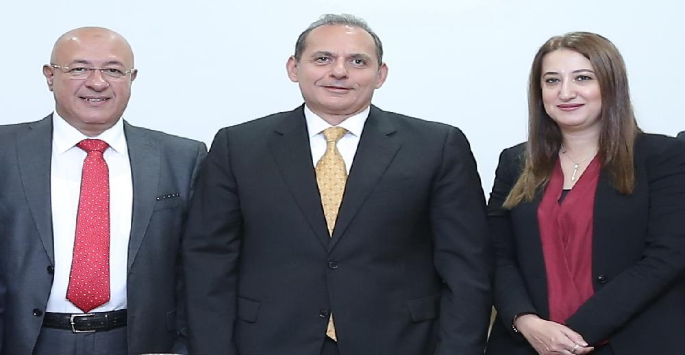  هشام عكاشة رئيس البنك الأهلي المصري