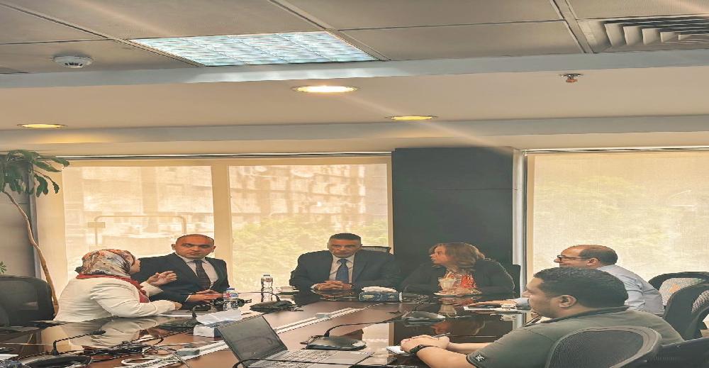 مي عبد الحميد تستقبل محافظ جنوب سيناء بمقر صندوق الإسكان الاجتماعي